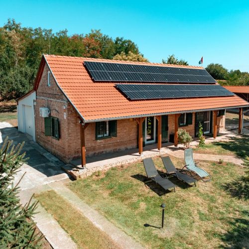 Abi-Lo Vendégház Nagypeterd