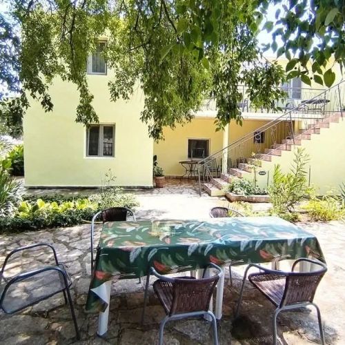 Apartments With Parking Space Gornji Karin Novigrad - 21514