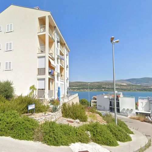 Apartments With Parking Space Mastrinka, Čiovo - 24035 Mastrinka