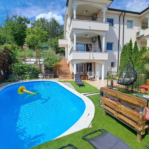 Nyaralóház Medencével Lovran, Opátia - Opatija - 24076 Lovran