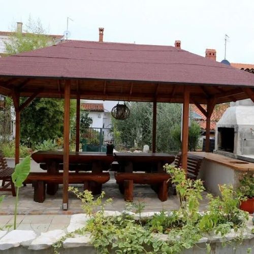 Apartments With Parking Space Pula - 24245