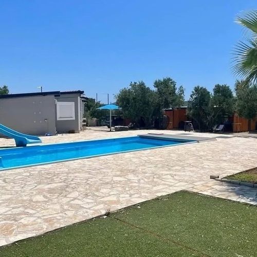 Apartmanok Családok Részére Medencével Pirovac, Sibenik - 24299 Pirovac