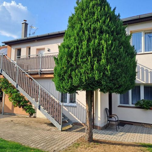 H apartment