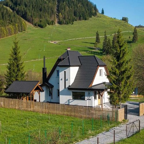 Vila Mariska Izvoru Mureșului