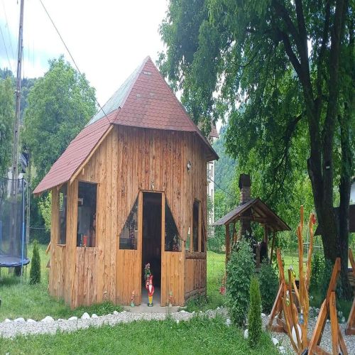 Casa Tudor și Eva Moieciu de Jos – Moeciu de Jos, România