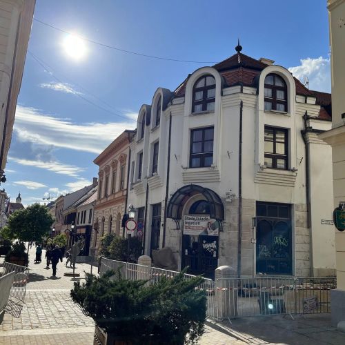 Wellness Hotel Trezor Pécs – Pécs, Ungaria