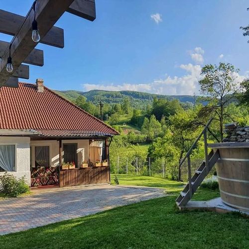 Casa de oaspeți Roua Land Vulcan