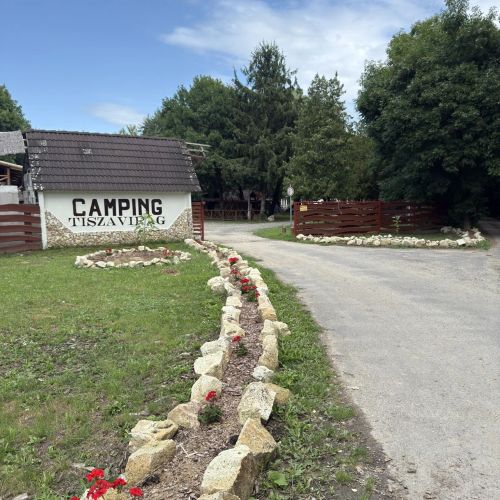 Tiszavirág Camping és Vendégház Rakamaz 