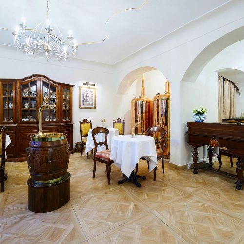 Spa Beerland Chateaux - At The Golden Pear – Praga, Republica Cehă