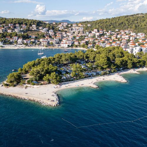 Nyaralóház Okrug Gornji - CSC892