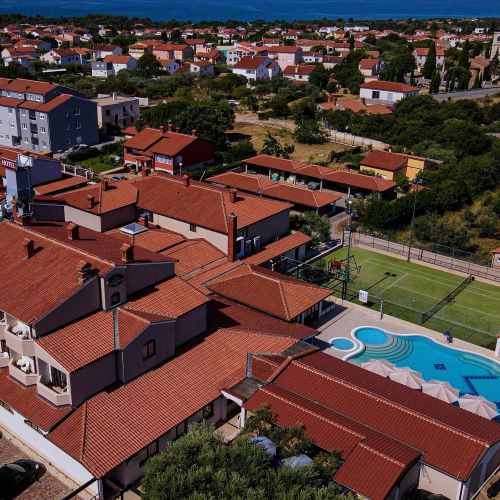 Rooms With A Swimming Pool Peroj, Fažana - 24329 Peroj