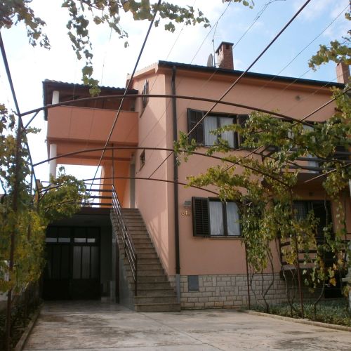 Apartments With Parking Space Valbandon, Fažana - 24921 Valbandon