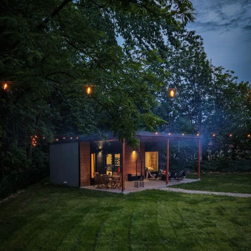 Badash Tiny Village- Tiny Houses with Heated Pool Polovragi – Polovragi, România