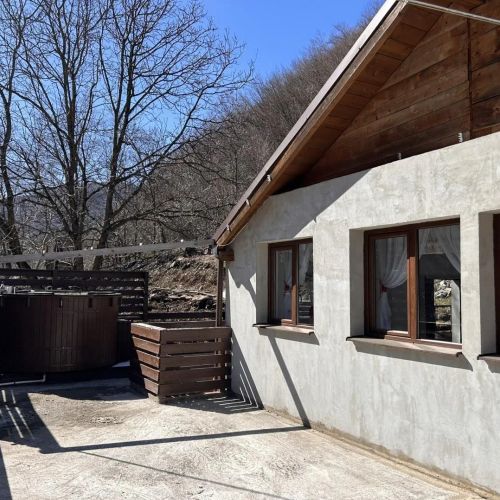 Casă de vacanță cu ciubăr Răcătău – Măguri-Răcătău, România