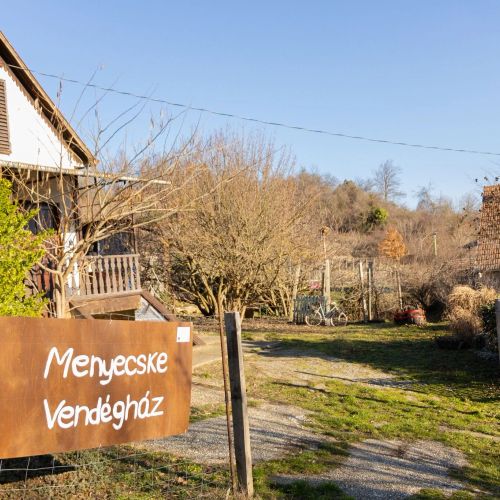 Menyecske Vendégház Keszü – Keszü, Ungaria