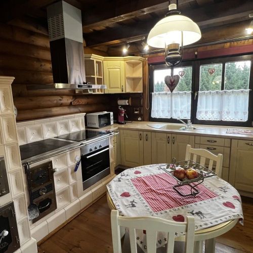 Meseház Apartman Zalalövő – Zalalövő, Ungaria