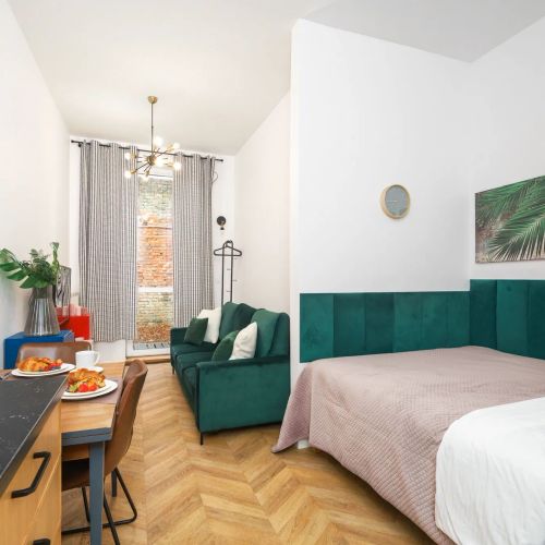 Golden Apartments in Warsaw - Cozy and Stylish Studio - Ząbkowska B