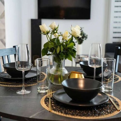 Maria | Modern Apartment with Parking & Workspace București
