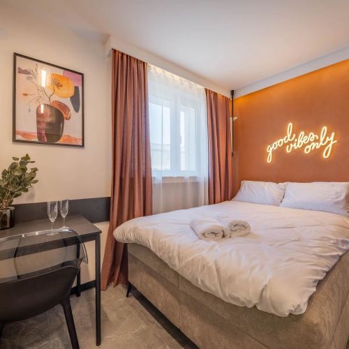Żurawia Mini Apartamenty by Sofija Warszawa