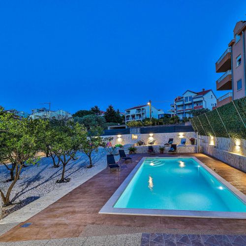 Apartman Okrug Gornji - CSC974