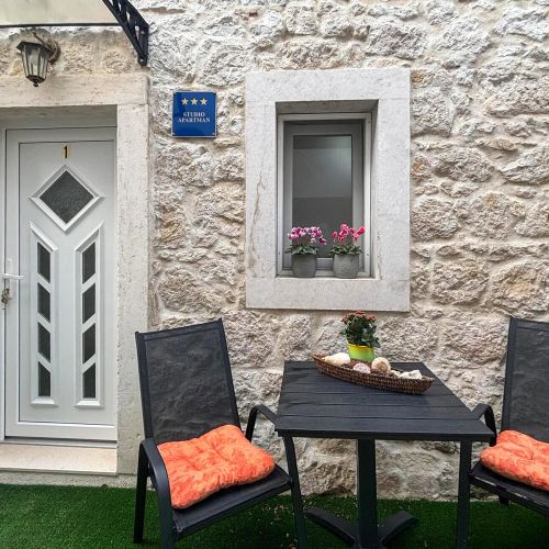 Apartman Opuzen - CDR645