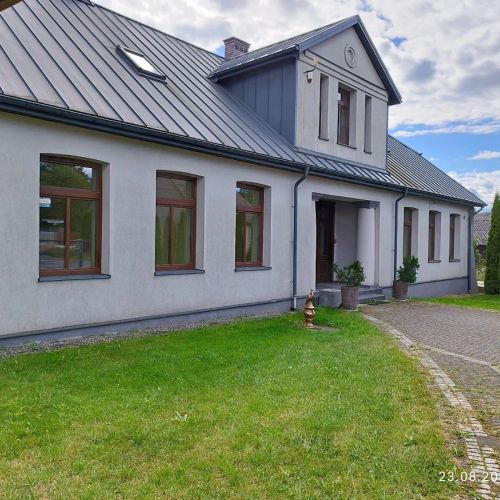 Dworek 250 m.kw. Odrowąż