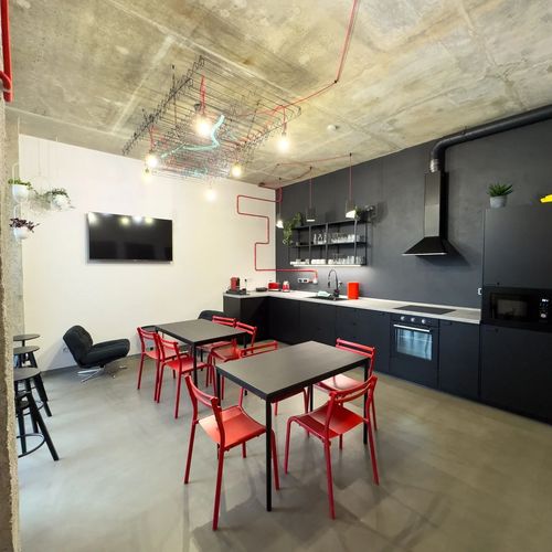 ROCH800 - industriální aparthotel Klatovy