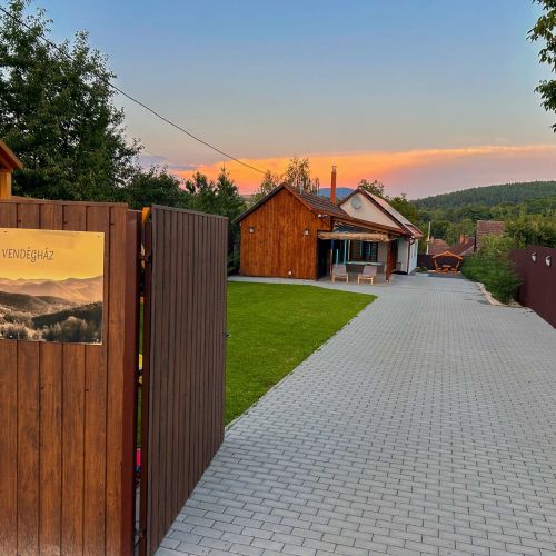 Völgyzug Vendégház Füzérkomlós – Füzérkomlós, Ungaria