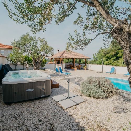 Yellowhammer Apartments - Villa Dva