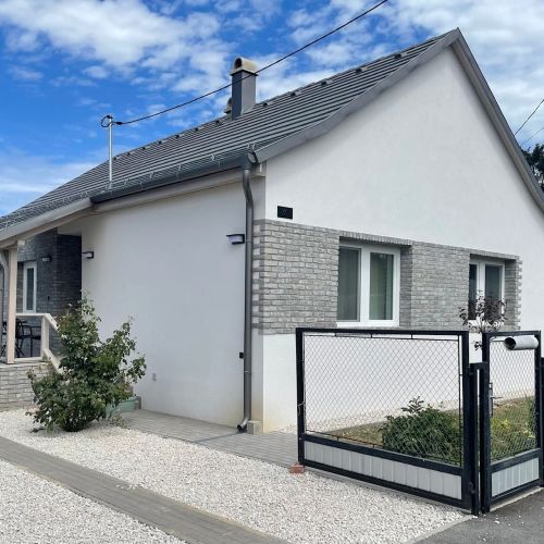 Angyalkert Apartman Balatonszárszó – Balatonszárszó, Ungaria