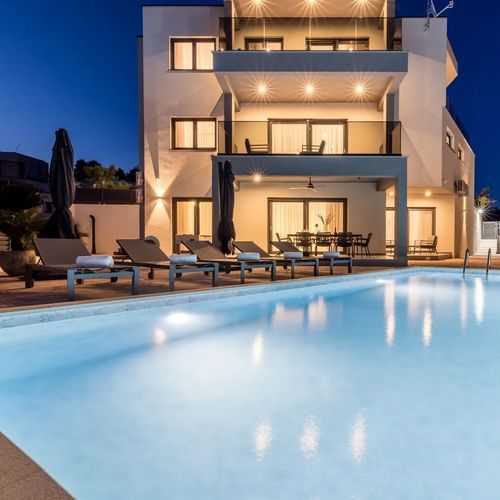Luxusvilla Medencével Vodice - 25085