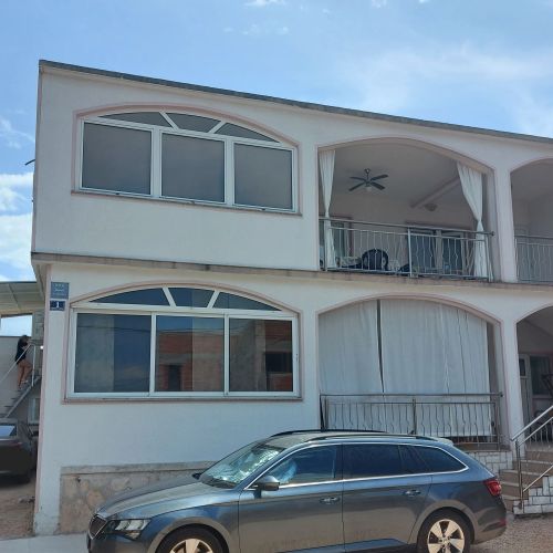 Apartments With Parking Space Pirovac, Šibenik - 25146 Pirovac