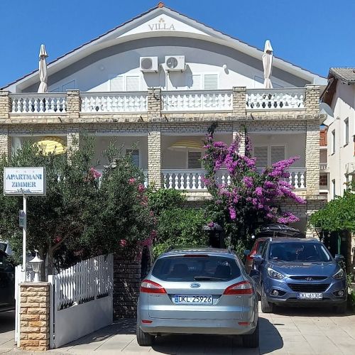 Apartments With Parking Space Srima - Vodice - 23744