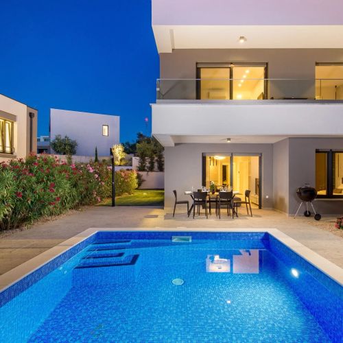 Villa Rova – Premium Apartment Malinska – Malinska, Croația