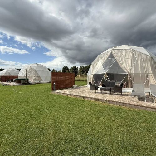 Ranczo Targówka - glampy i domy