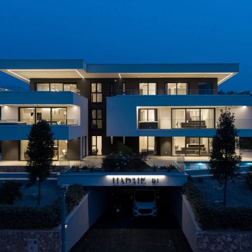Villas Azimut - Penthouse Apartment Malinska