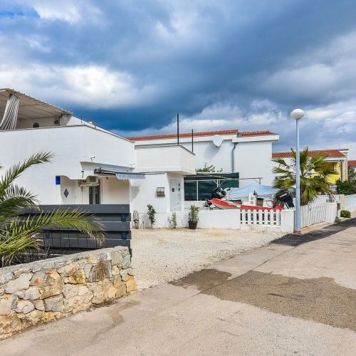 Apartment Matanovic Vir – Vir, Croația