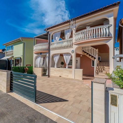 Apartment Sinanovic Vir