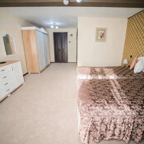 Camere de inchiriat Sofia Comăneşti – Comăneşti, România
