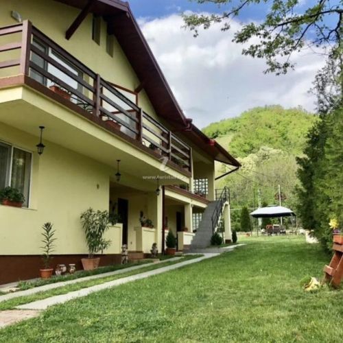 Casa de vacanță Tata și Fiul Orșova – Orşova, România