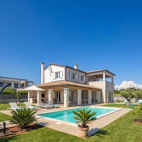 Villa Karla Tar