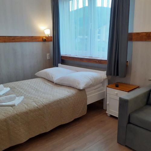 Apartamenty Nad Jeziorem – Międzybrodzie Żywieckie, Polonia