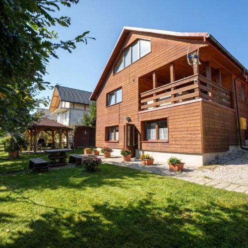 Pokoje Gościnne i Domek Letniskowy "Spokojna 10" Polańczyk