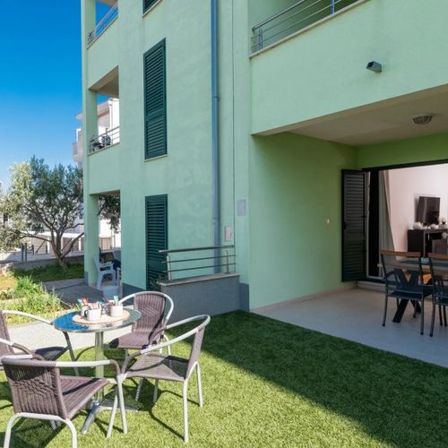 Apartment Flavia Okrug Gornji