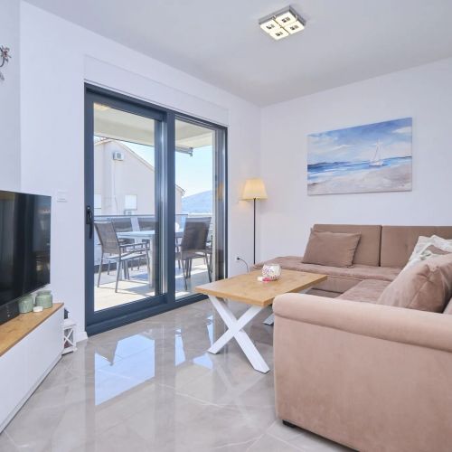 Ray Holiday Apartment Okrug Gornji – Okrug Gornji, Croația