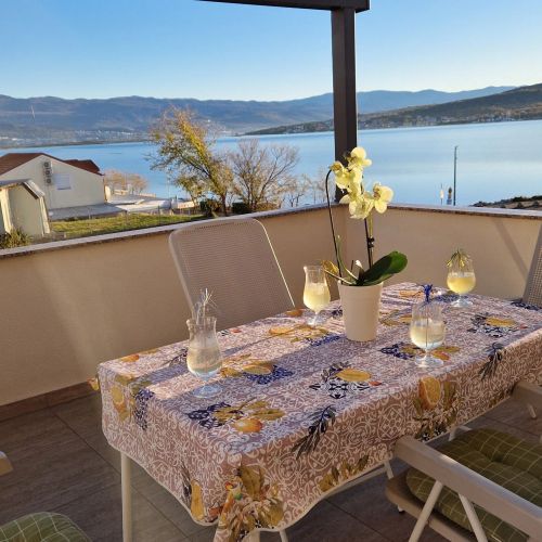 Apartment By the sea Čižići