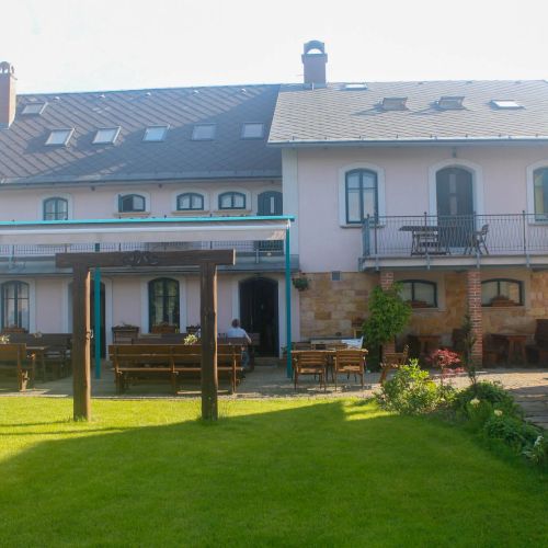 Na kopečku AD 1795 penzion s restaurací a wellness – Horní Brusnice, Česká republika