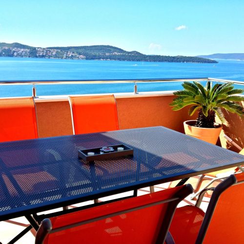 Apartments With Parking Space Seget Donji, Trogir - 18188 Seget Donji
