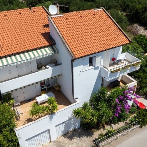 Apartments With Parking Space Igrane Makarska - 25288