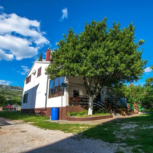 Apartments With Parking Space Seline, Paklenica - 25357 Seline